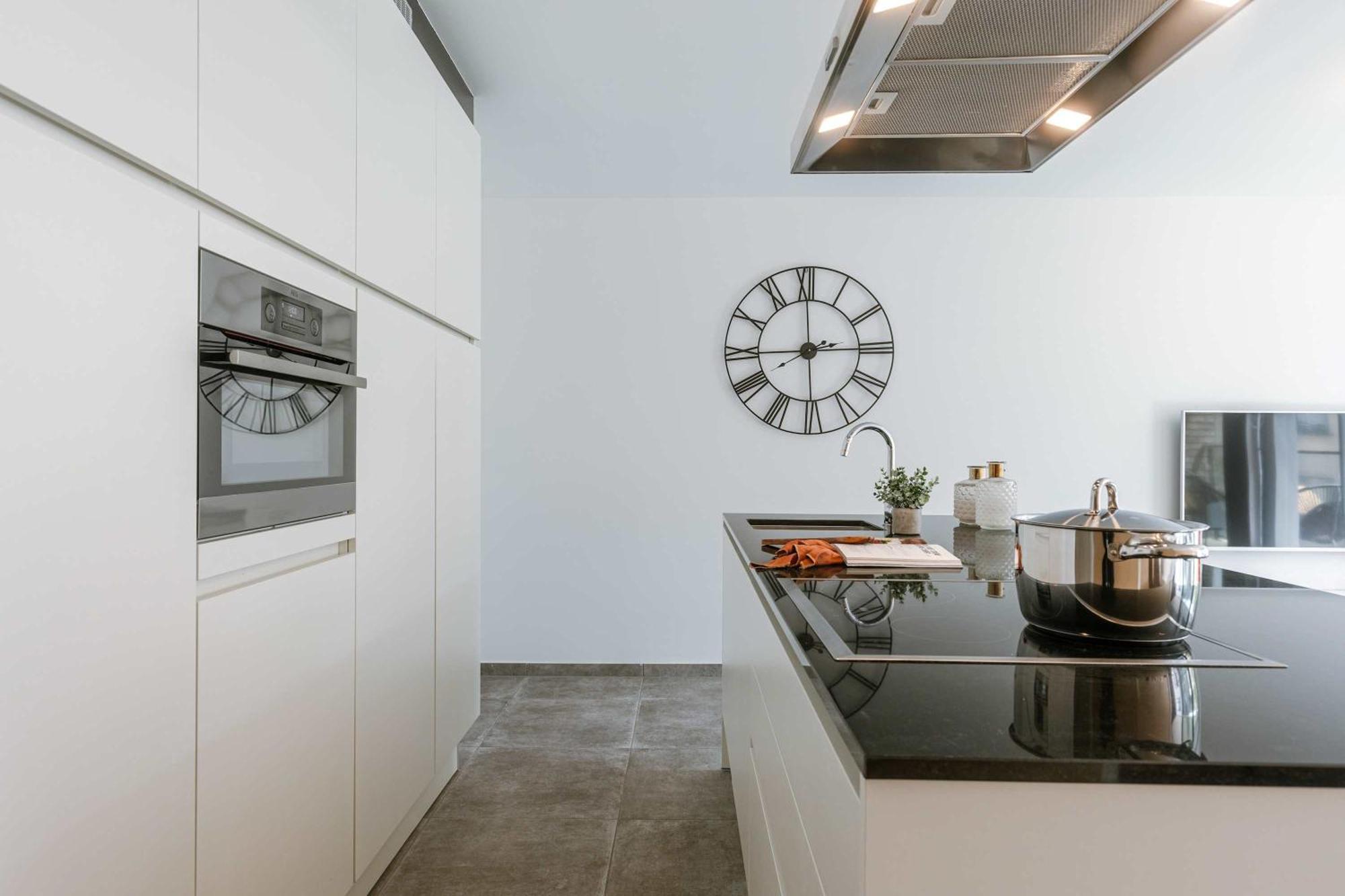 Huswell - Modern With Sunny Terrace In Appartement *